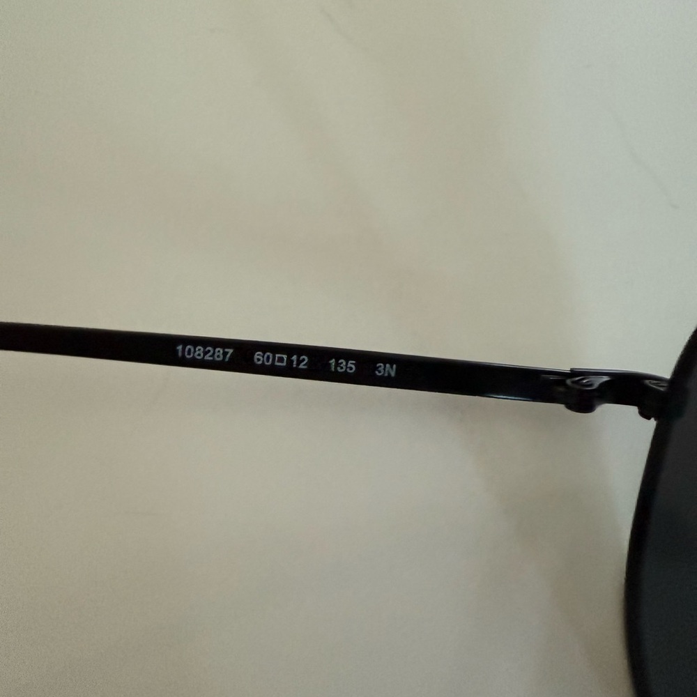 Stylish Black Michael Kors Sunglasses - Picture 12 of 12